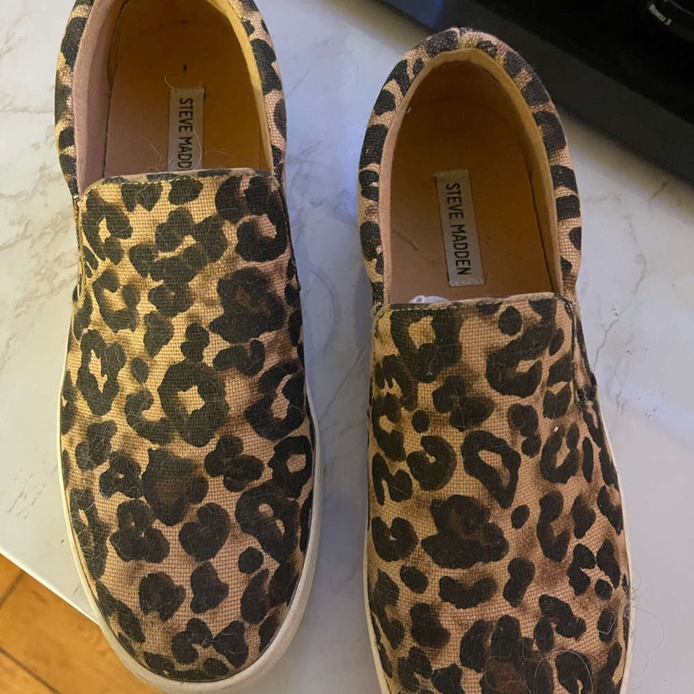 Steve Madden Cheetah Print Slip-on